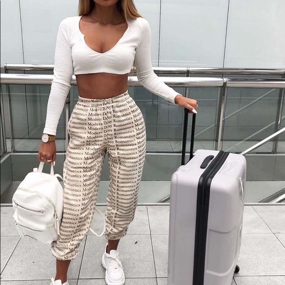 Hi Ladies! 🌟 - Picture 2 of 3